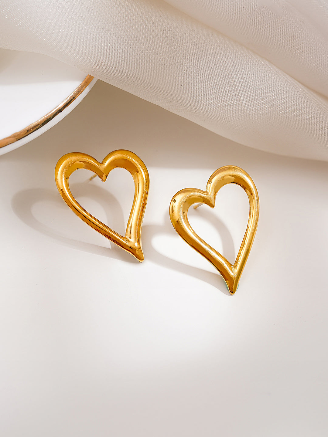 Demi Fine 18K Gold Plated Stainless steel Heart Outline Statement Studs Length - 3 cm