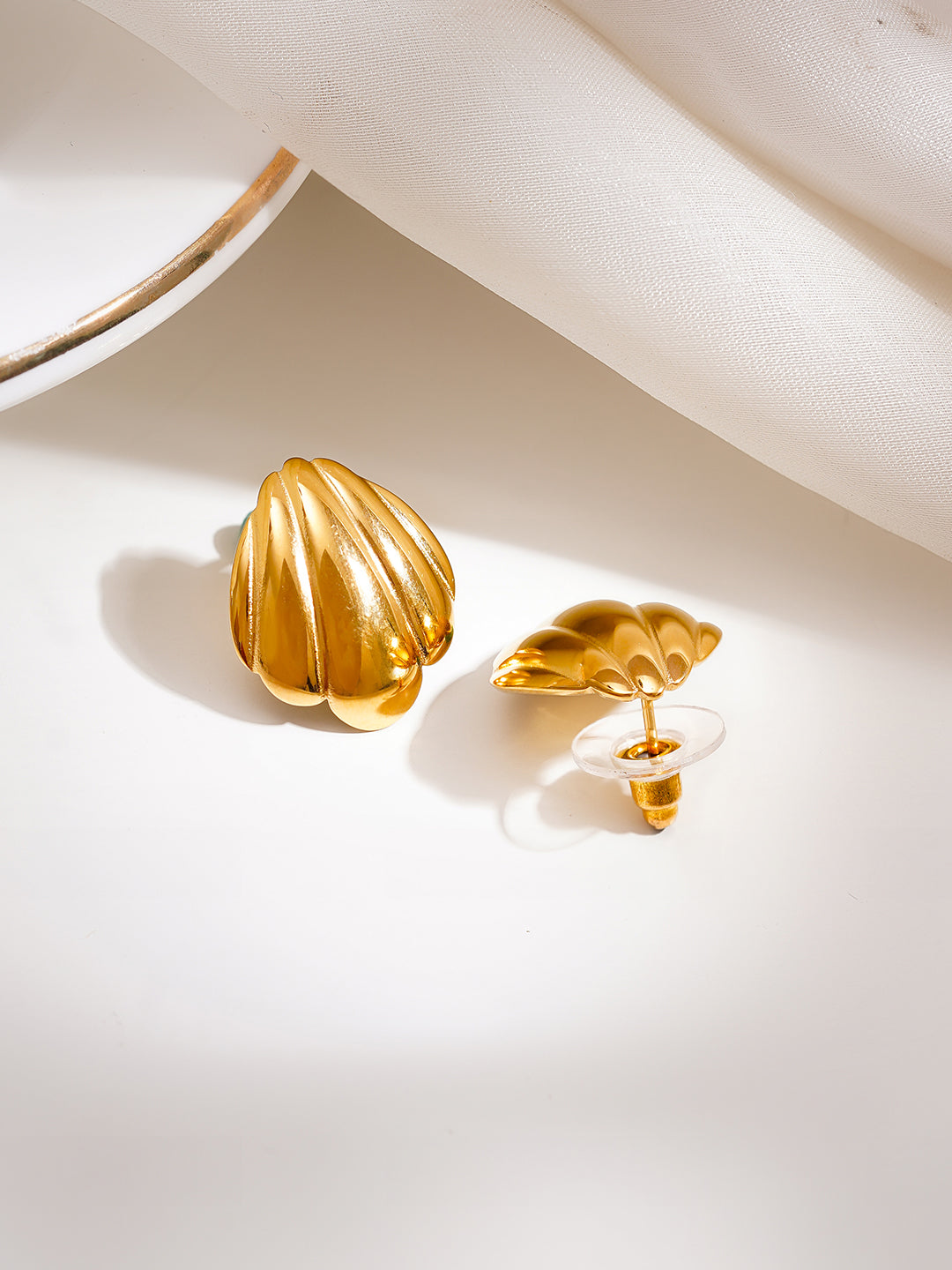 Demi Fine 18K Gold Plated Stainless steel Shell Curve Stud Earrings Length - 1.8 cm