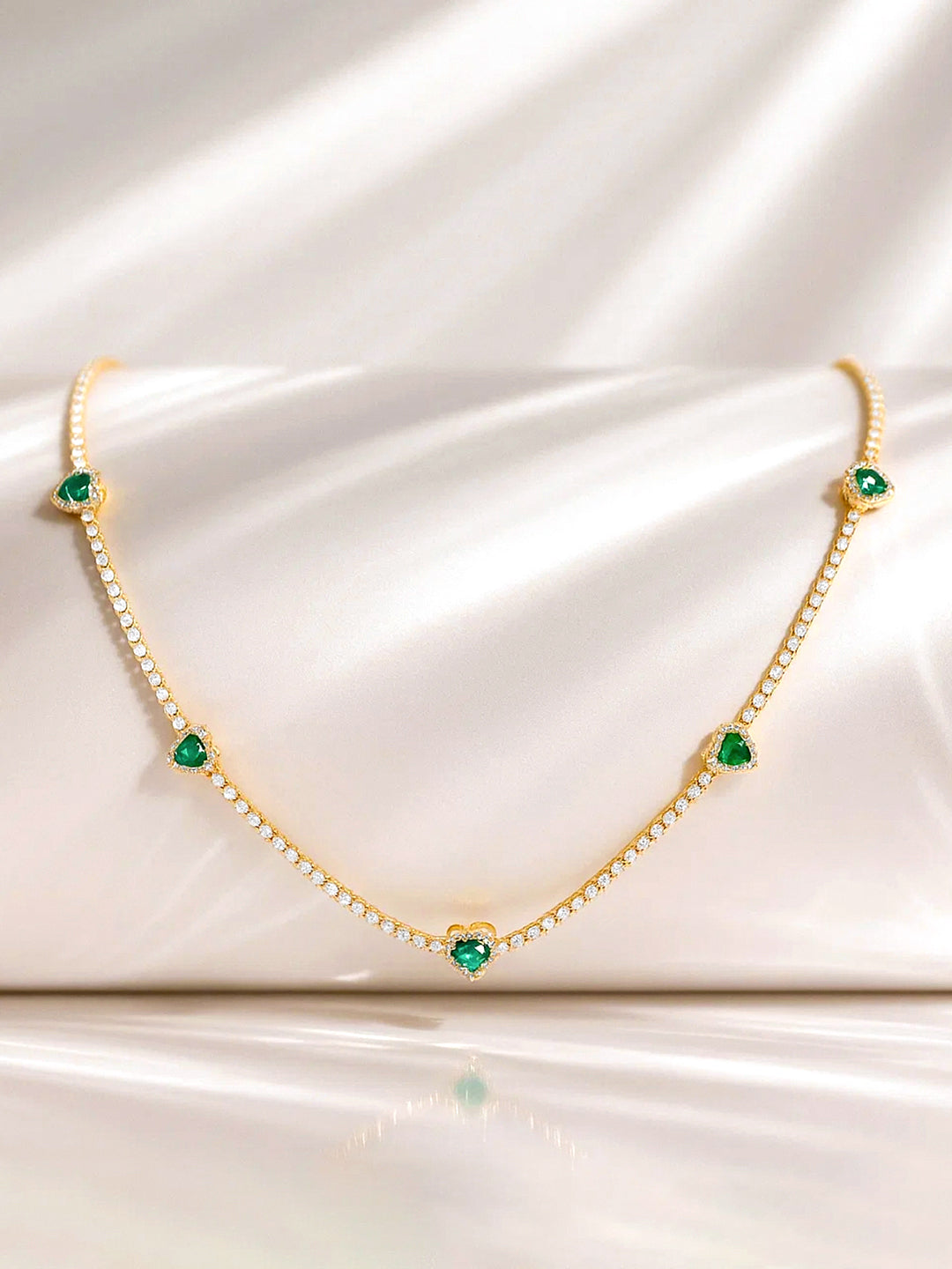 【Rubans】 Green Heart Studded White Necklace｜グリーンハート ホワイト スタッデッド ネックレス