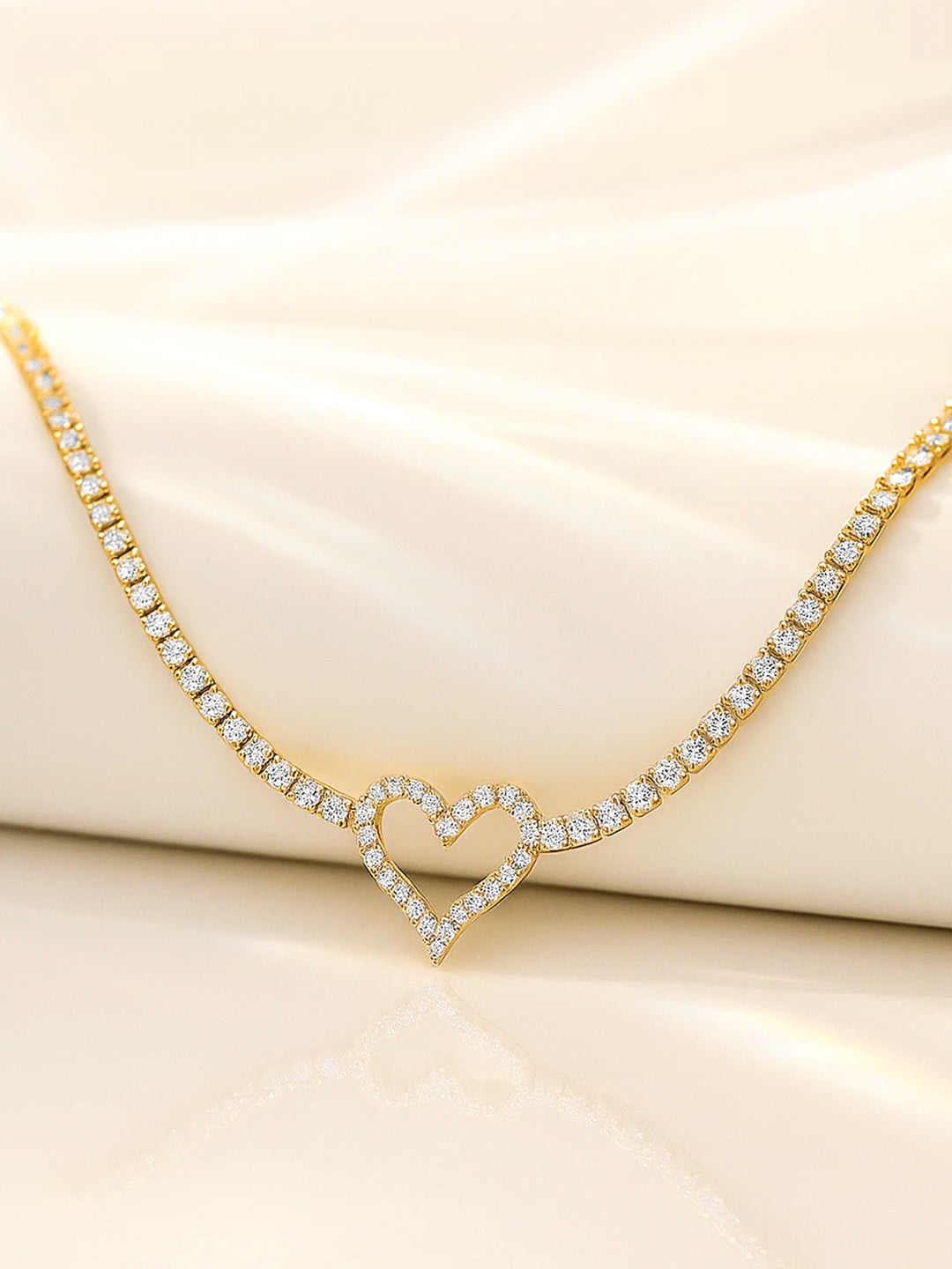 White Crystal Heart Pendant Necklace フリーサイズ