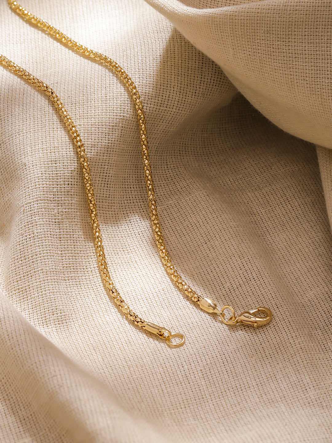Gold Toned Spiral Motif Round Pendant フリーサイズ