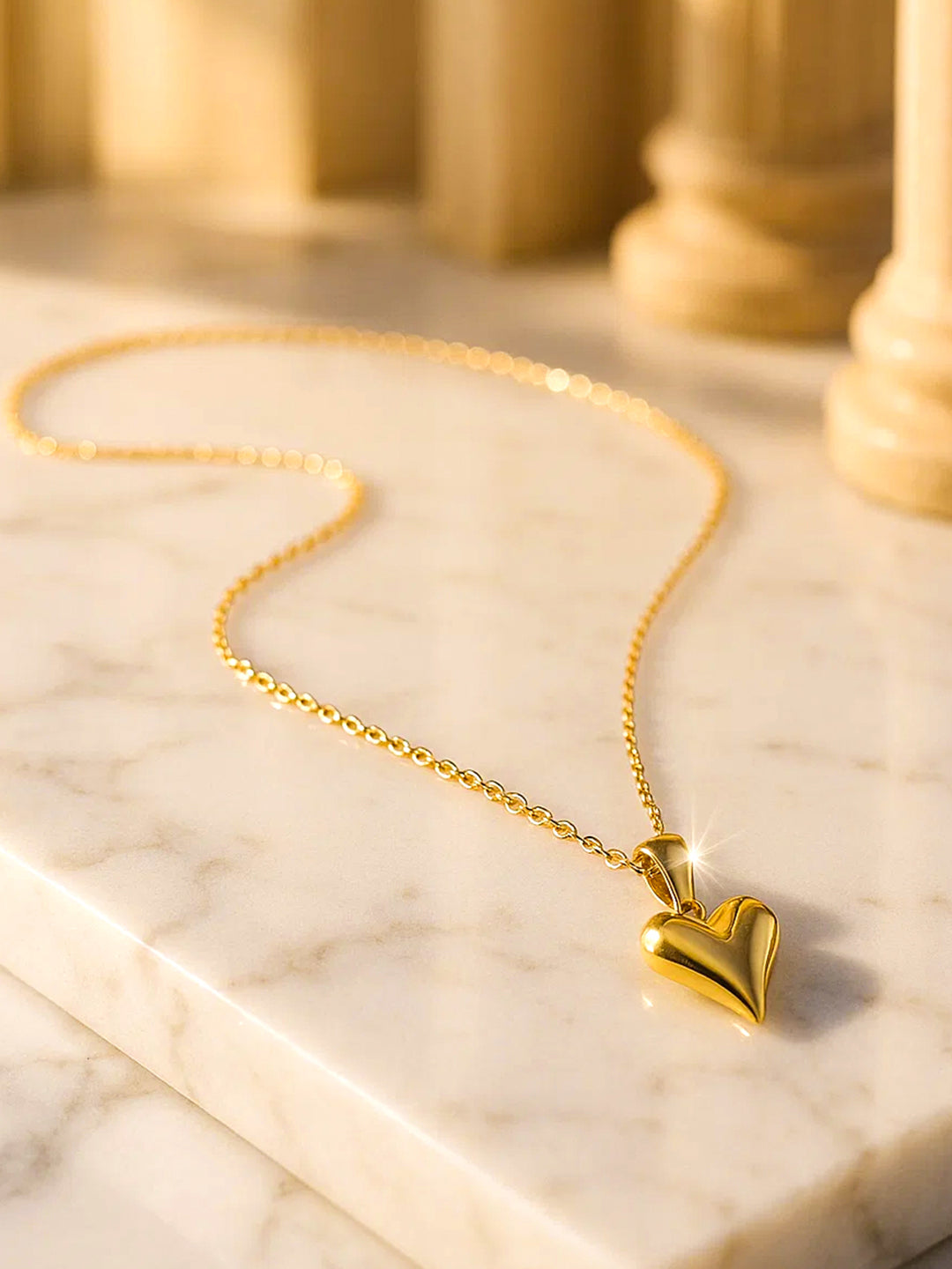 Gold Toned Heart Pendant フリーサイズ