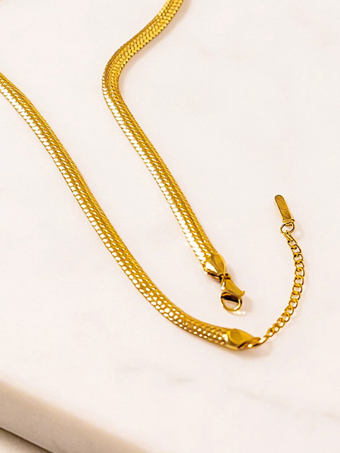 Infinity Gold Toned Snake Chain Necklace フリーサイズ