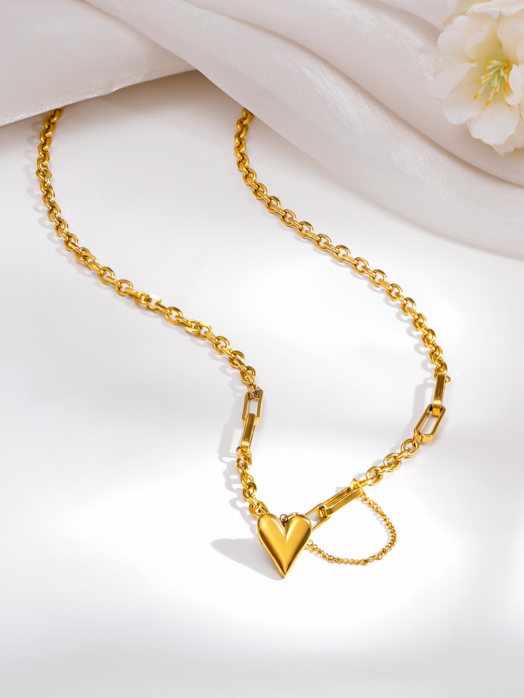 Demi Fine 18K Gold Plated Stainless steel Curb Chain Heart Pendant Necklace Length - 24.8 cm