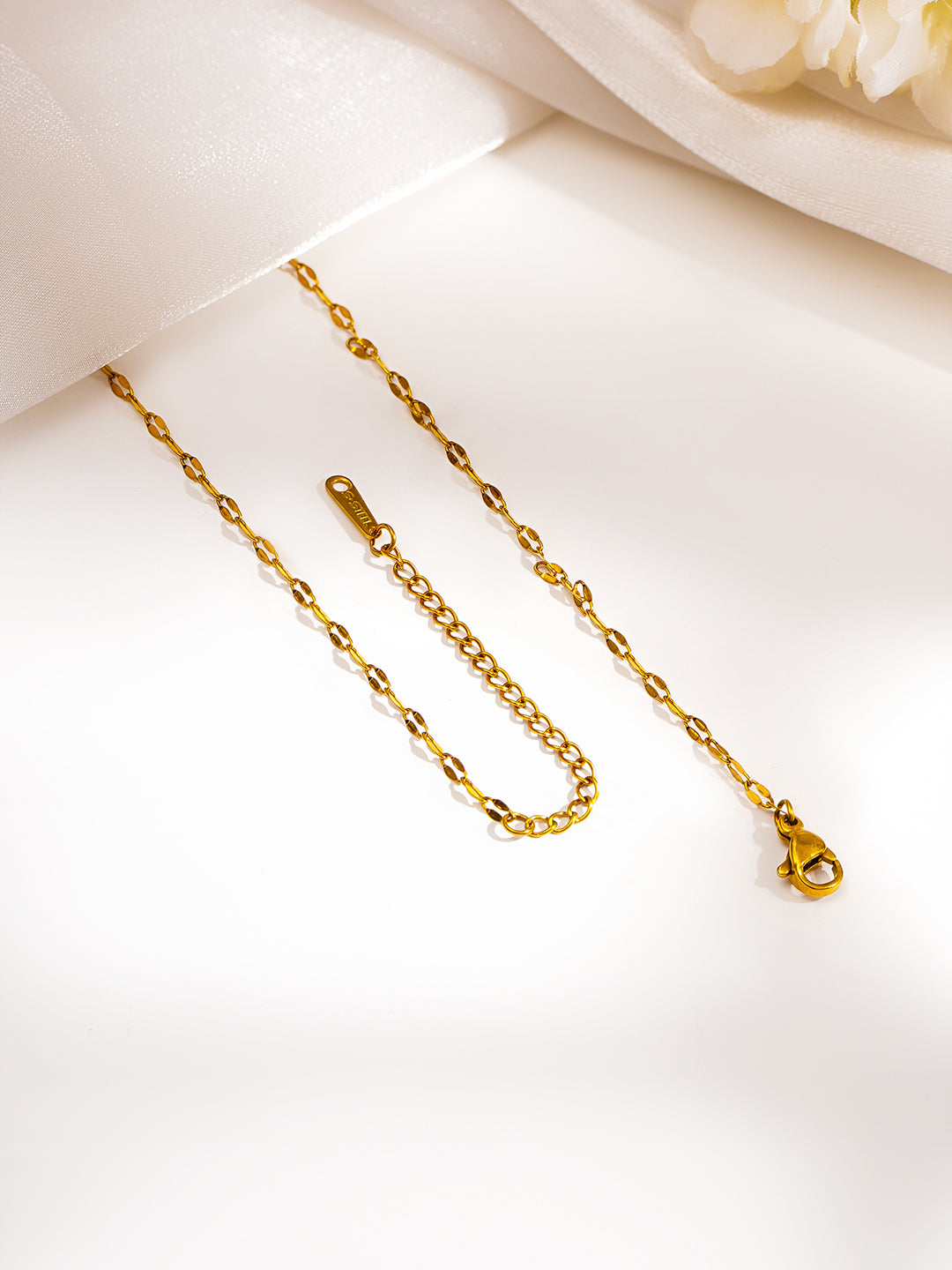 Demi Fine 18K Gold Plated Stainless steel Twisted Link Chain Necklace Length - 20 cm