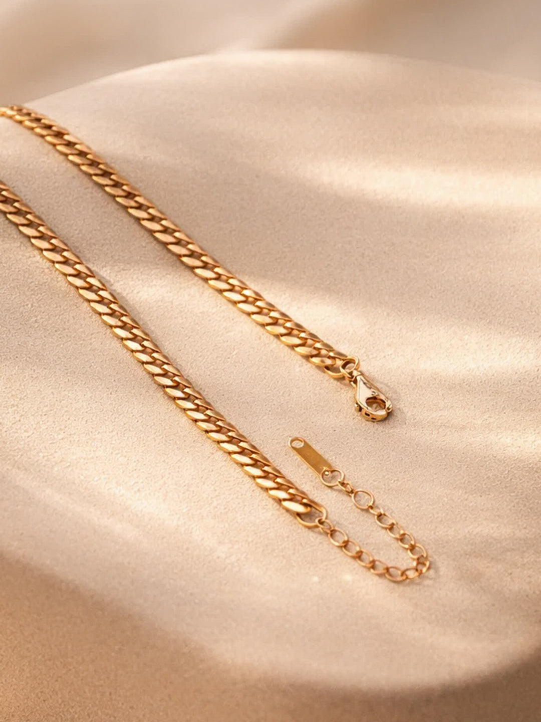 Demi Fine 18K Gold Plated Stainless steel Chunky Curb Chain Open Heart Necklace Length - 18.5 cm