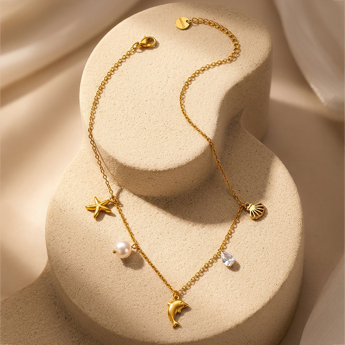 Demi Fine 18K Gold Plated Stainless Steel Coastal Multi Charm Necklace フリーサイズ