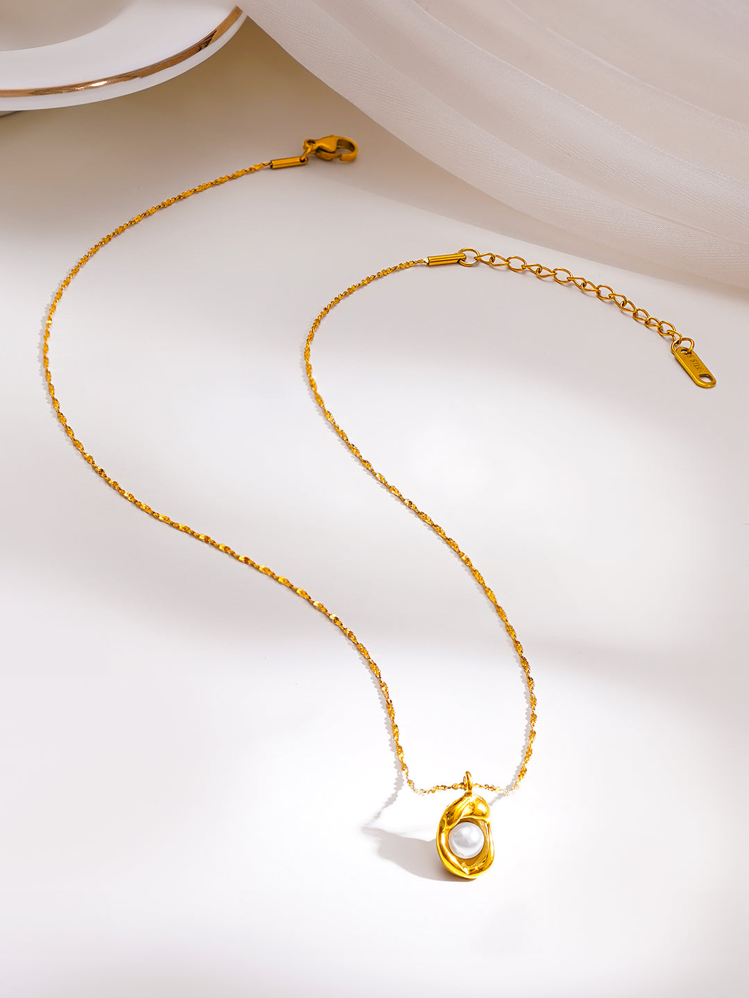 Demi Fine 18K Gold Plated Stainless Steel Pearl Pendant Necklace フリーサイズ