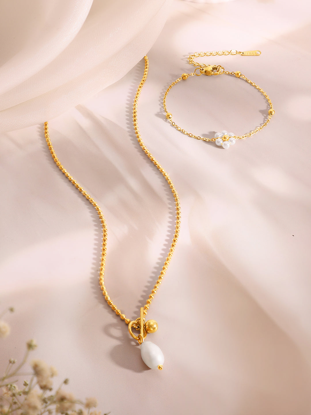 Demi Fine 18k Gold Plated Stainless Steel Pearl Necklace & Bracelet Set フリーサイズ