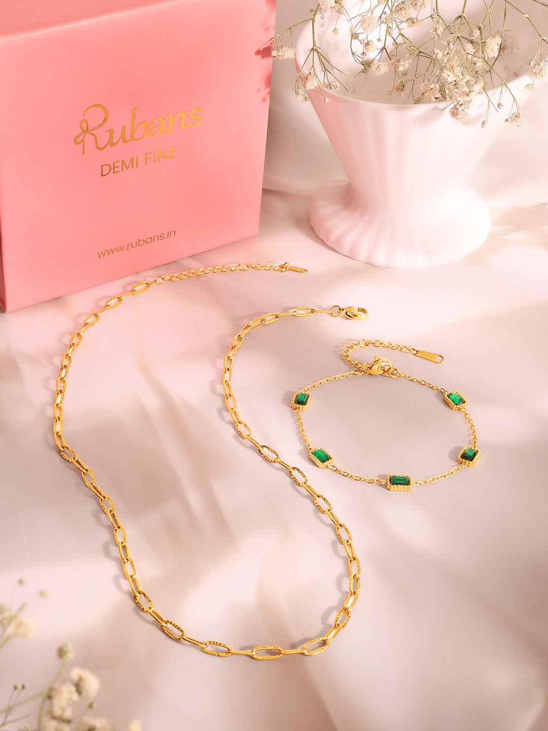 Demi Fine 18k Gold Plated Stainless Steel Paperclip Necklace With Emerald Crystal Bracelet Set フリーサイズ