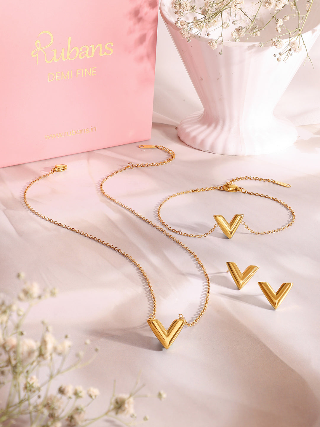 Demi Fine 18k Gold Plated Stainless Steel V Design Combo Set フリーサイズ