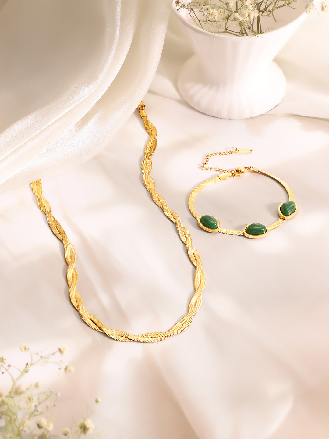 Demi Fine 18k Gold Toned Stainless Steel Snake Design Necklace With Emerald Green Statement Bracelet Set フリーサイズ
