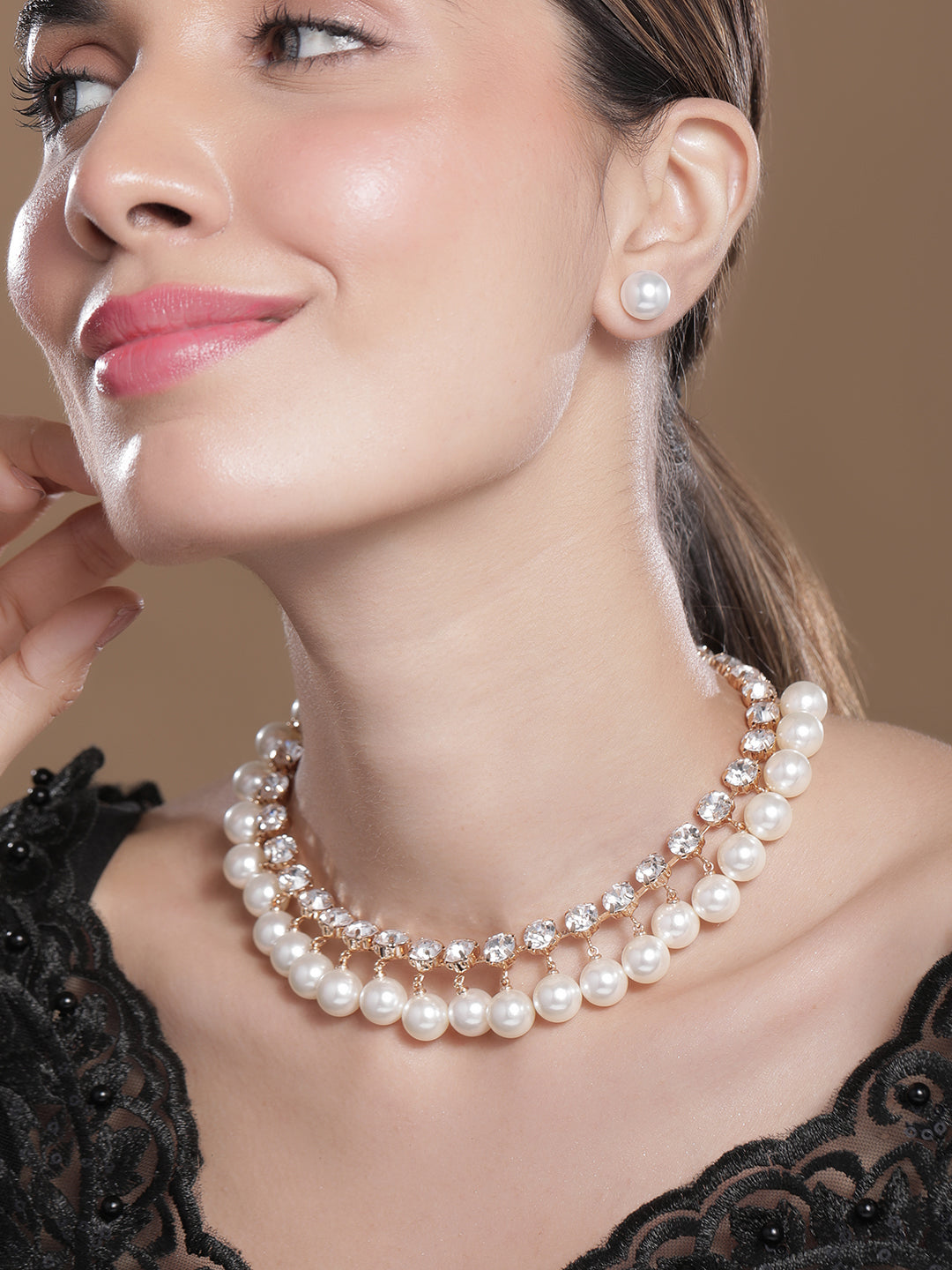 Regal Pearl Necklace Set Gold