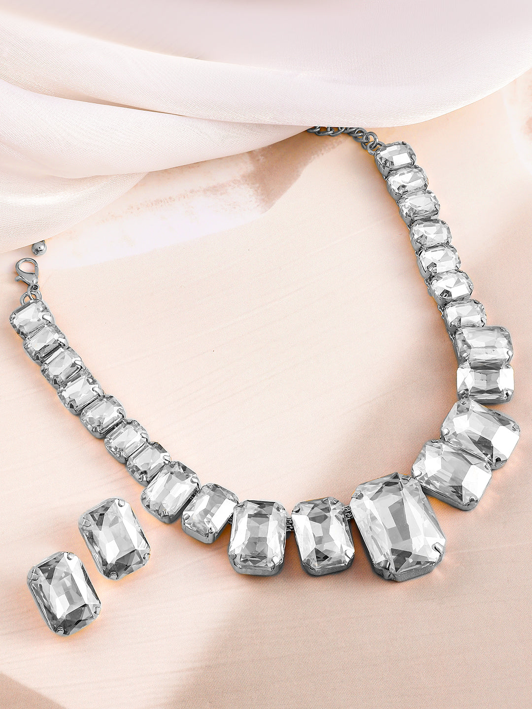【Rubans】 White Bling Crystal Studded Necklace Set｜ホワイト ブリング クリスタル ネックレスセット