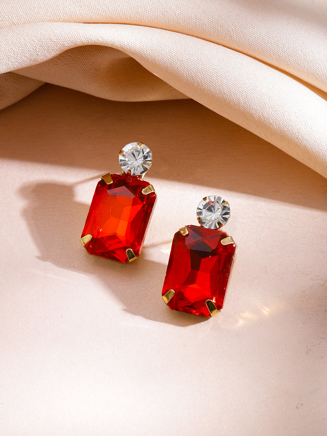Red & White Crystal Studded Gold Necklace Set フリーサイズ