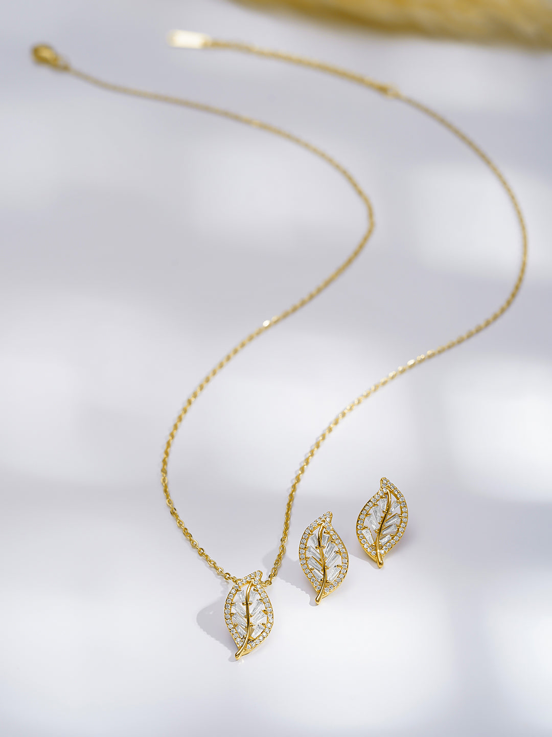 【Rubans】 American Diamond Zirconia Leaf Pendant Necklace Set｜アメリカンダイヤモンド ジルコニア リーフ ペンダント ネックレスセット
