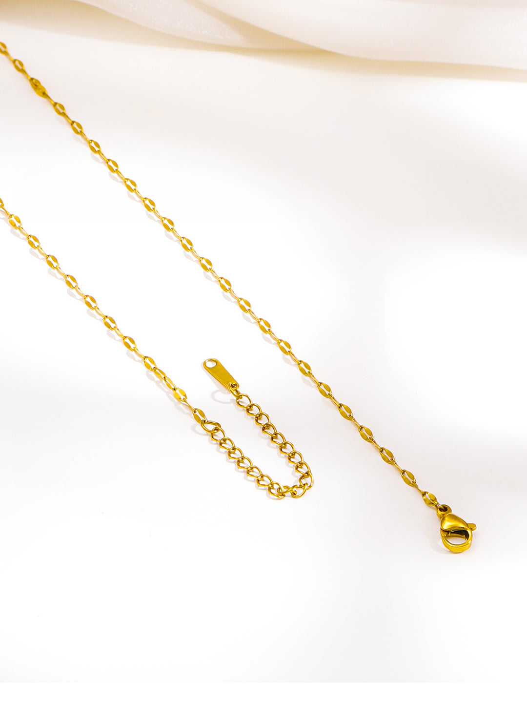 Demi Fine 18K Gold Plated Stainless steel Twisted Chain Heart Pendant Necklace Length - 21.5 cm