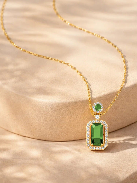 【Rubans】 18K Gold Plated Emerald Crystal Pendant Necklace | Anti Tarnish｜18K ゴールドメッキ エメラルドクリスタル ペンダントネックレス