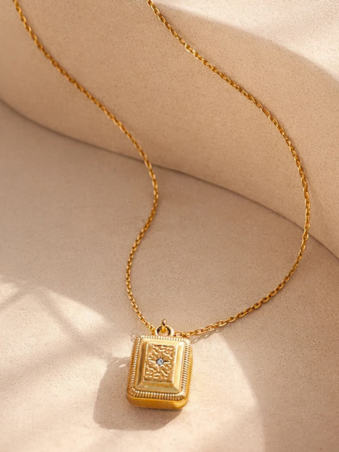 Demi Fine 18K Gold Plated Stainless steel Minimal Pendant Chain Necklace Length - 21.5 cm