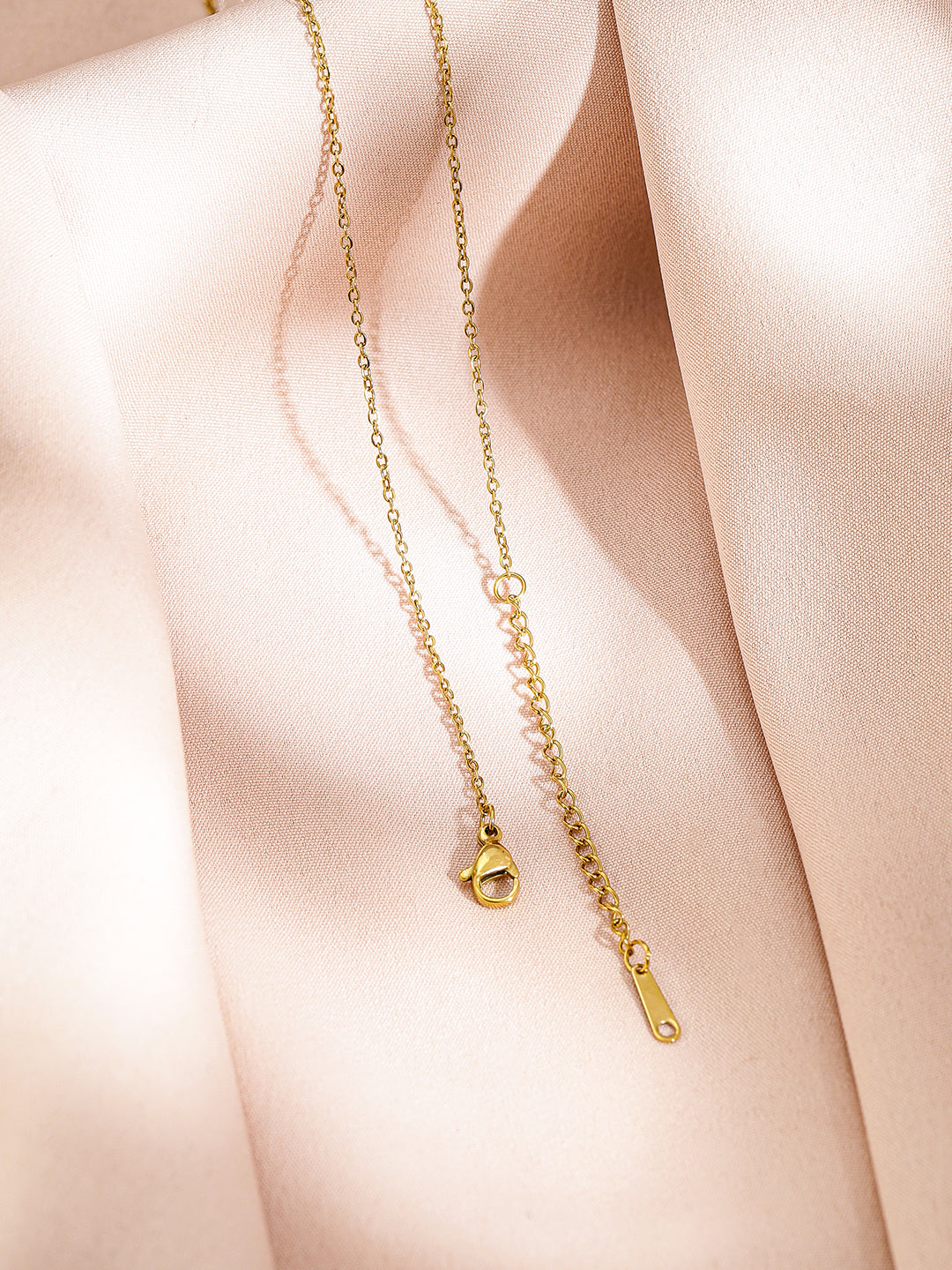 Crystal Studded Necklace Set Gold