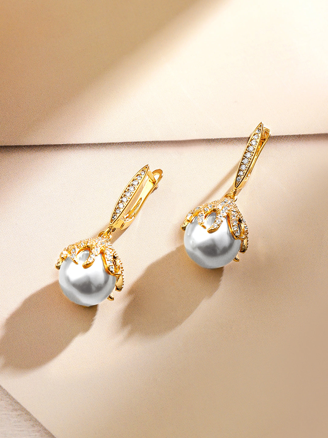 Modern Luxe Pearl Pendant Set Gold