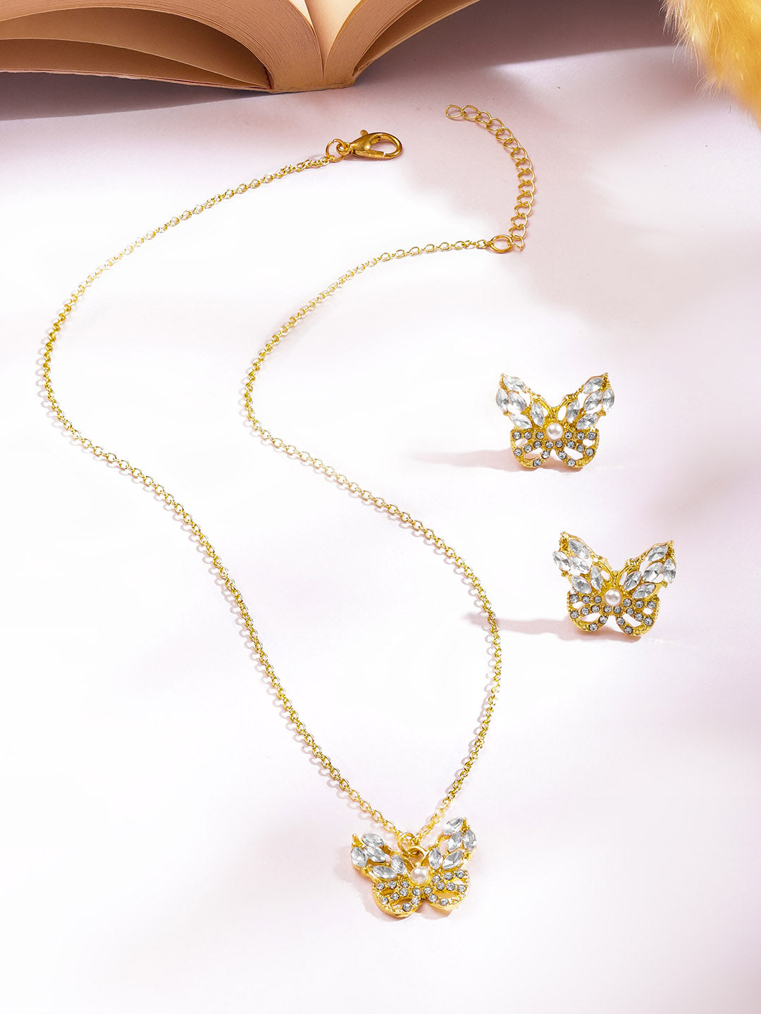 Gold Toned Butterfly Pendant Set フリーサイズ