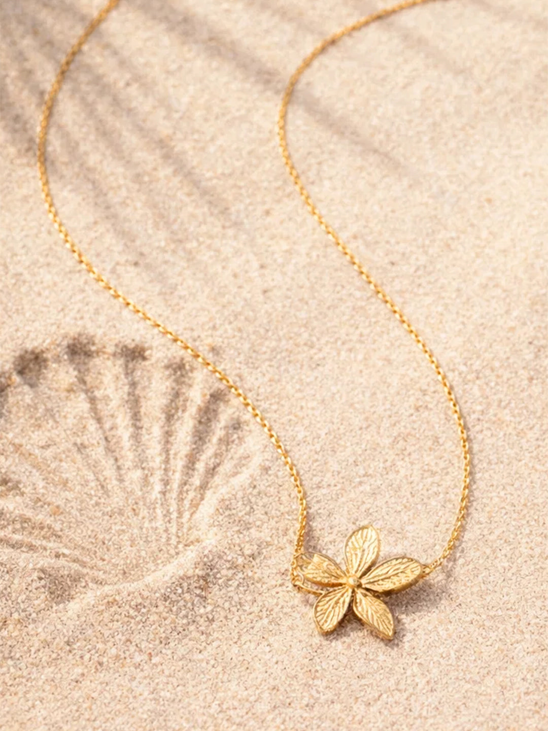 Demi Fine 18K Gold Plated Stainless steel Floral Pendant Chain Necklace Length - 20.3 cm