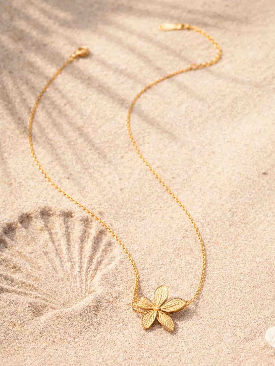 Demi Fine 18K Gold Plated Stainless steel Floral Pendant Chain Necklace Length - 20.3 cm