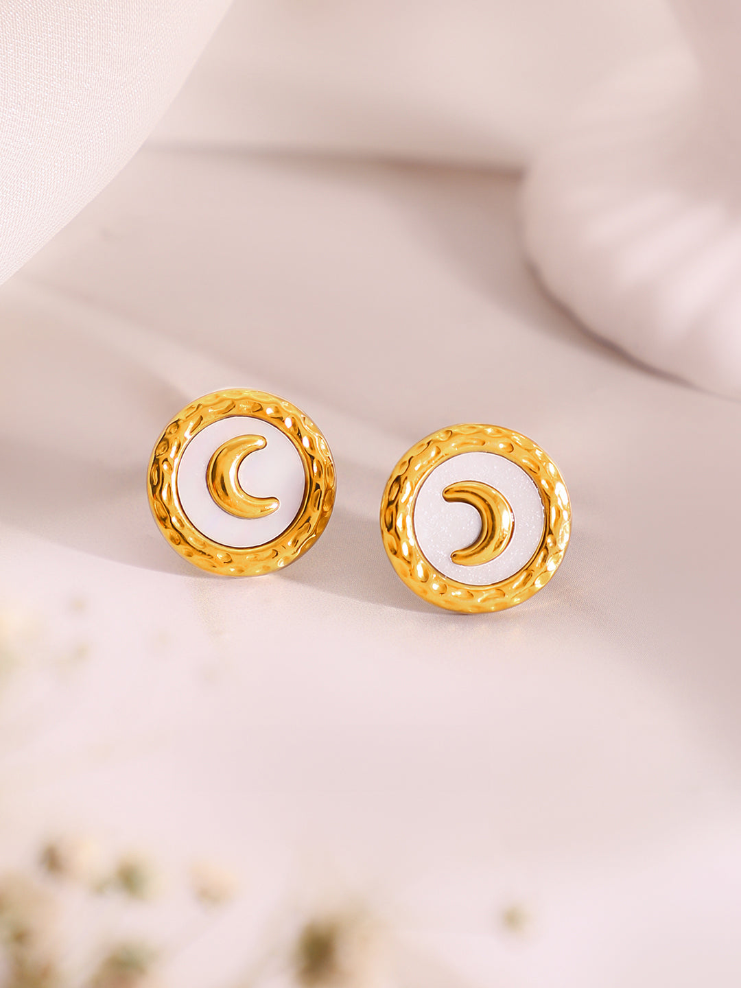 Demi Fine 18k Gold Plated Stainless Steel Moon Motif Pendant Set Necklace Length - 45.5 cm