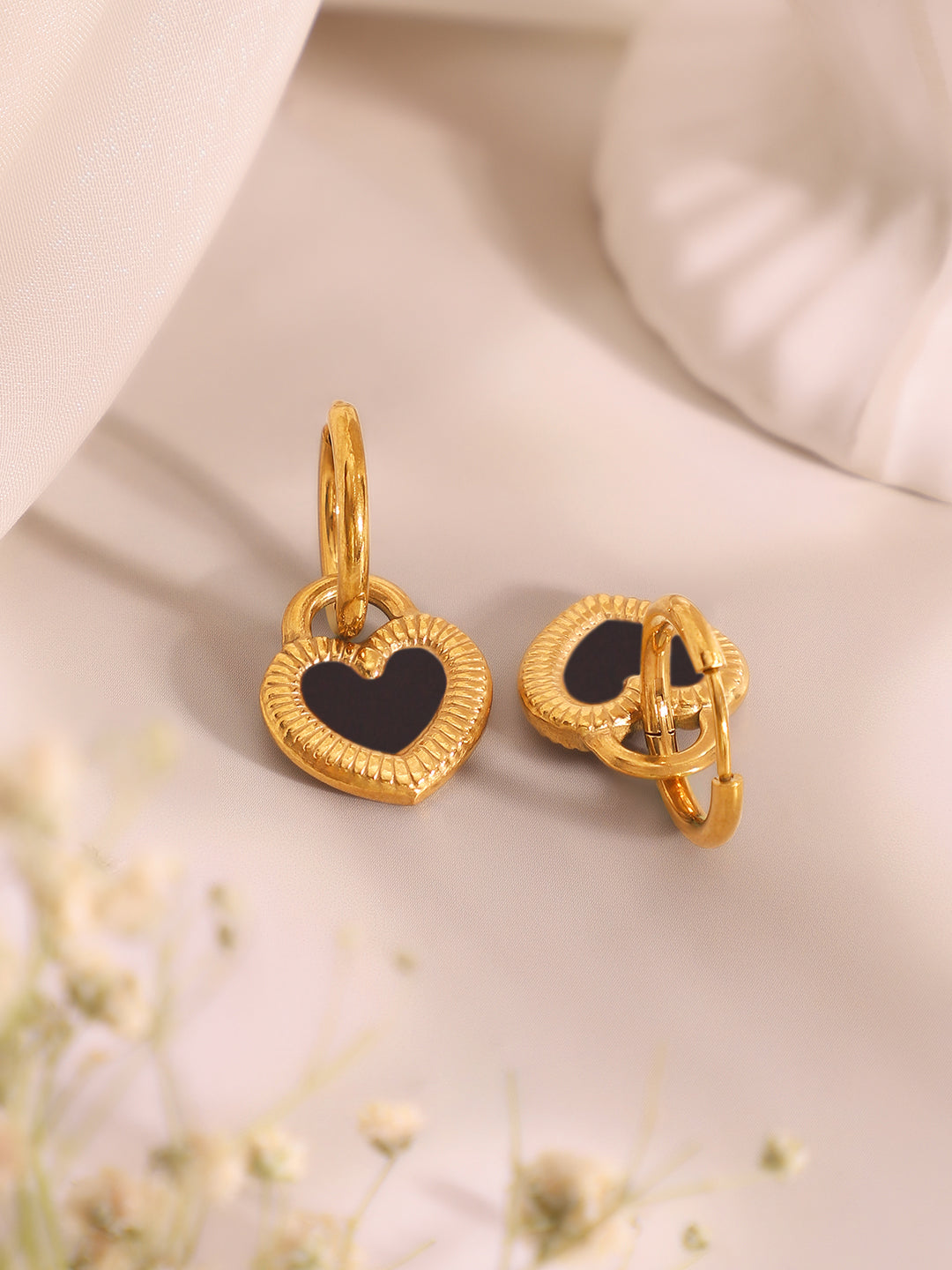 Demi Fine 18k Gold Plated Stainless Steel Reversible Black Heart Pendant Necklace Set Necklace Length - 47 cm