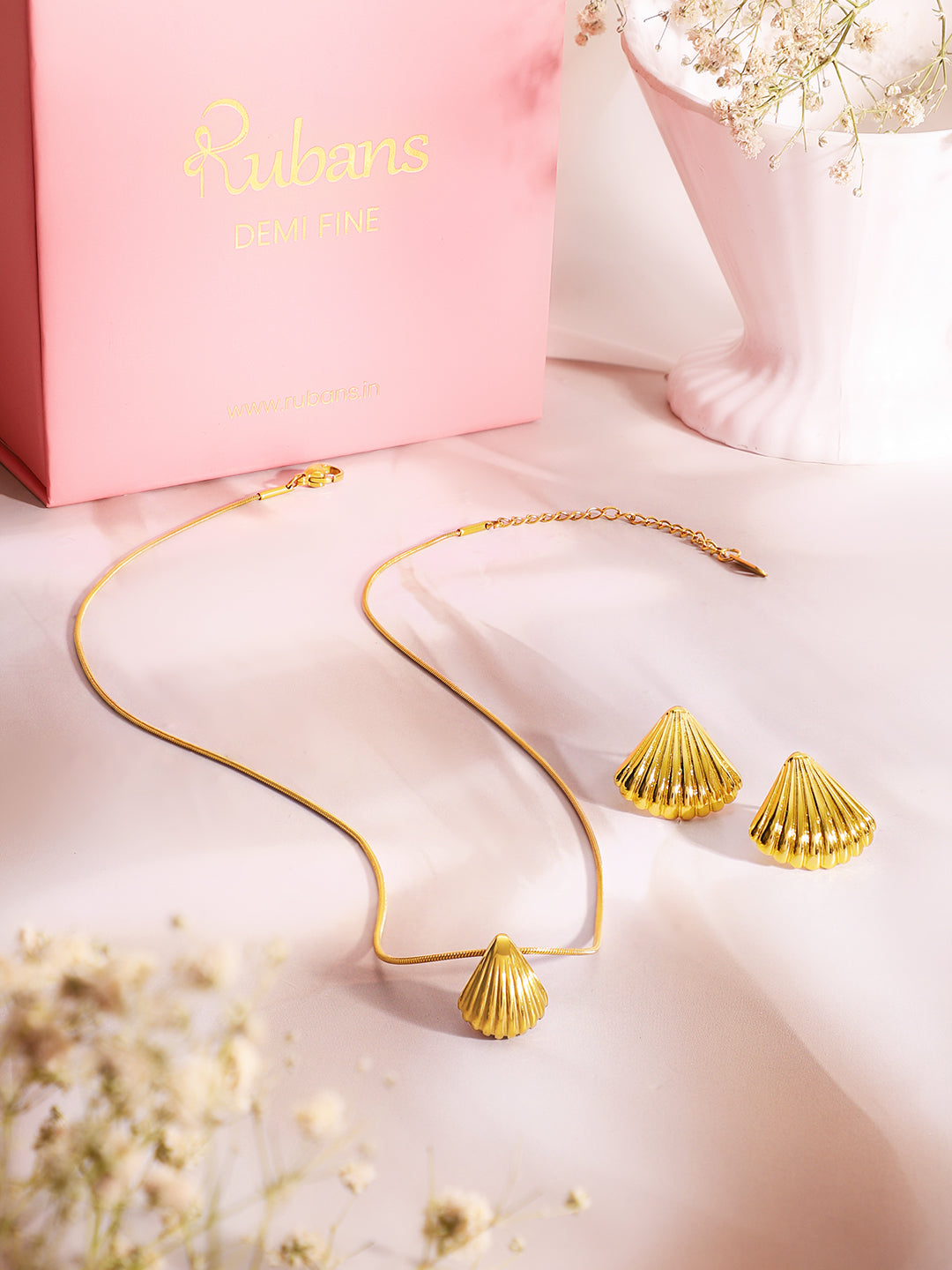 Demi Fine 18K Gold Plated Stainless Steel Shell Drop Pendant Set Necklace Length - 44.5 cm