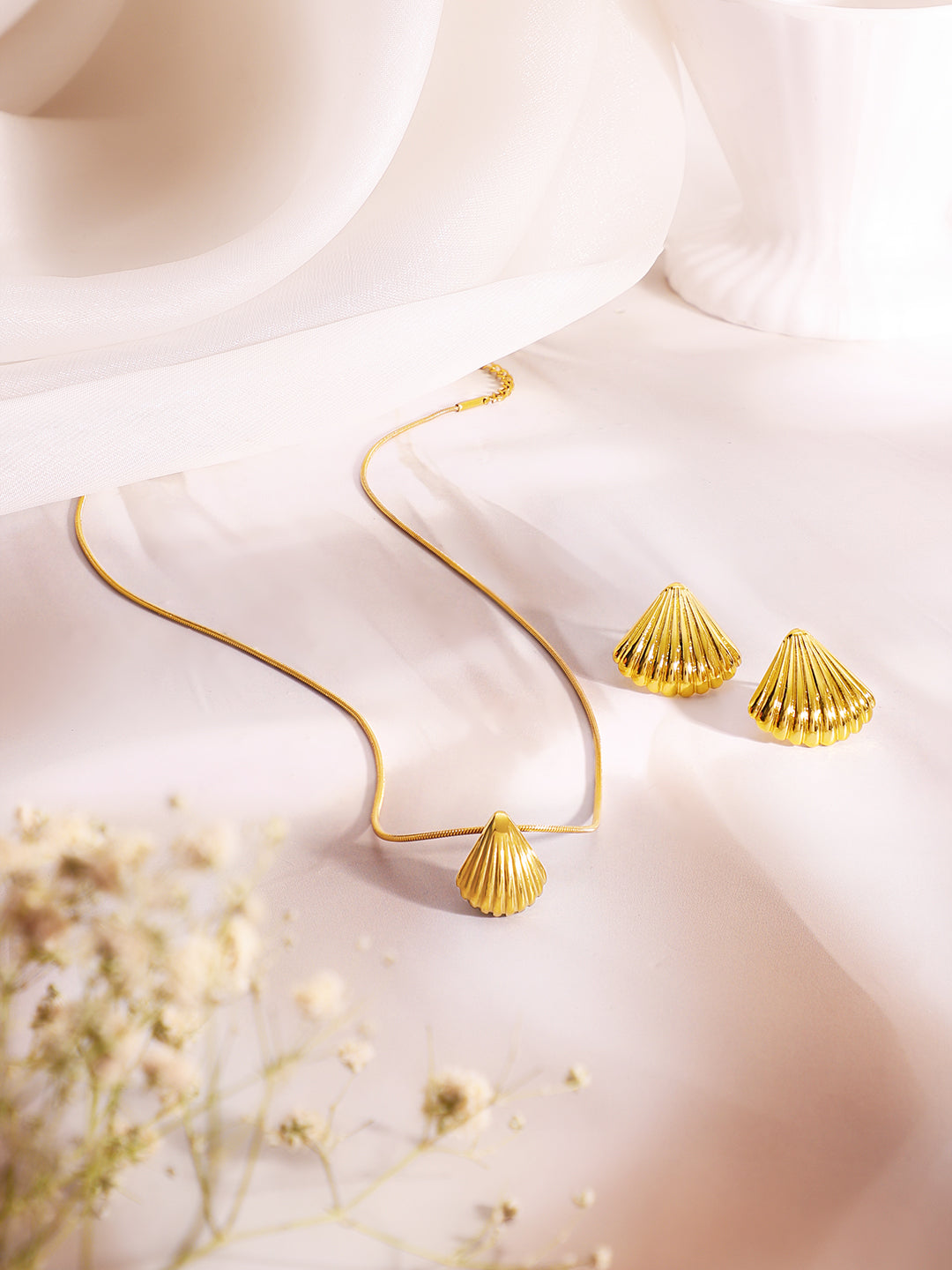 Demi Fine 18K Gold Plated Stainless Steel Shell Drop Pendant Set Necklace Length - 44.5 cm
