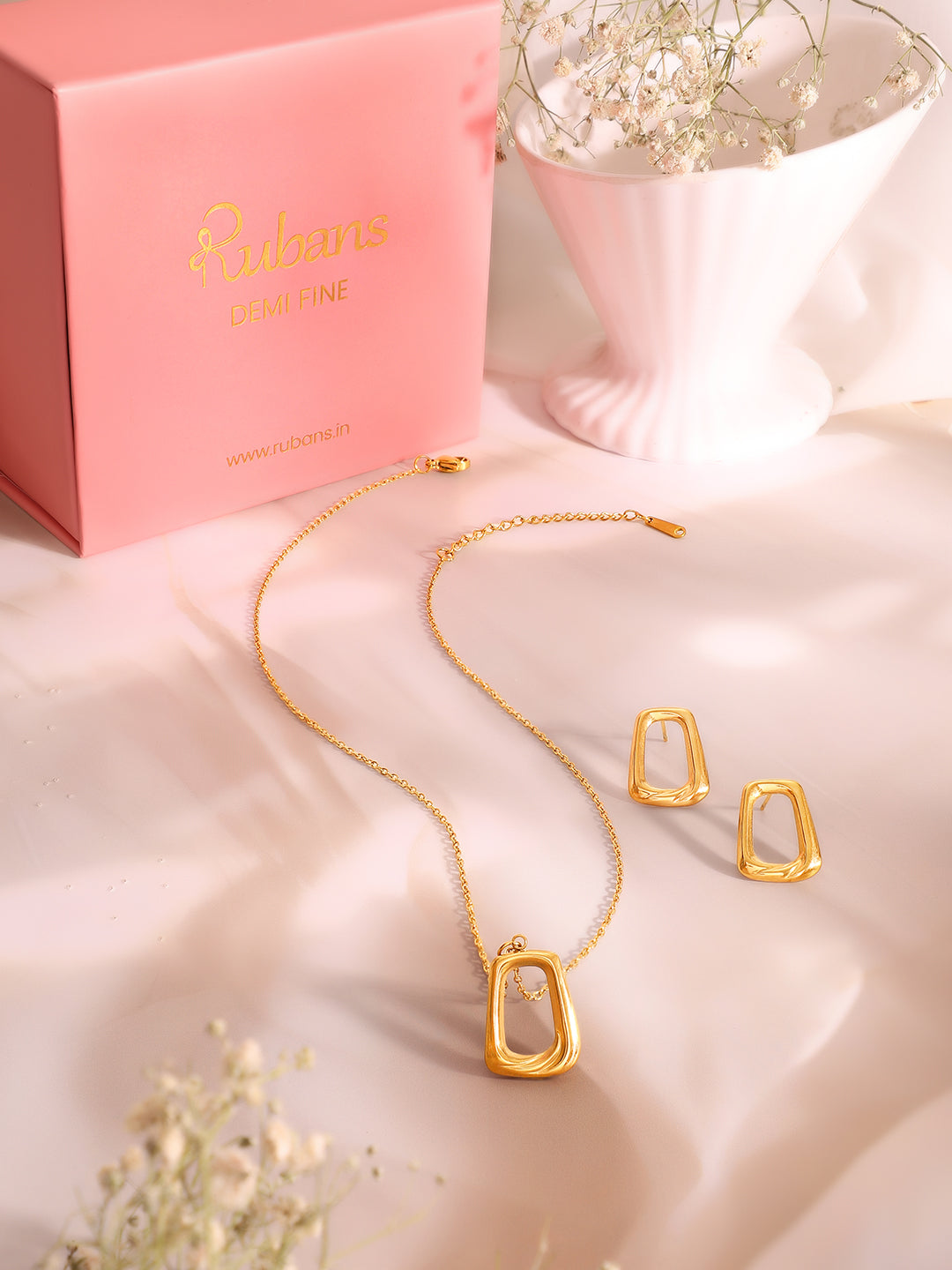 Demi Fine 18k Gold Plated Stainless Steel Hollow Design Pendant Set Necklace Length - 44.5 cm
