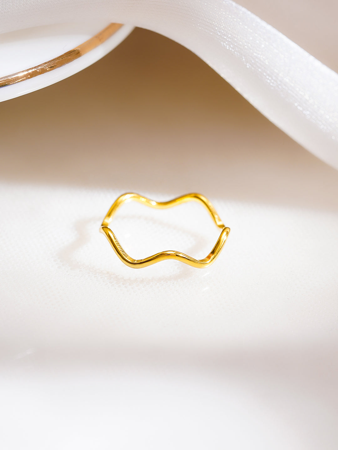 Demi Fine 18K Gold Plated Stainless Steel Curve Outline Statement Ring フリーサイズ