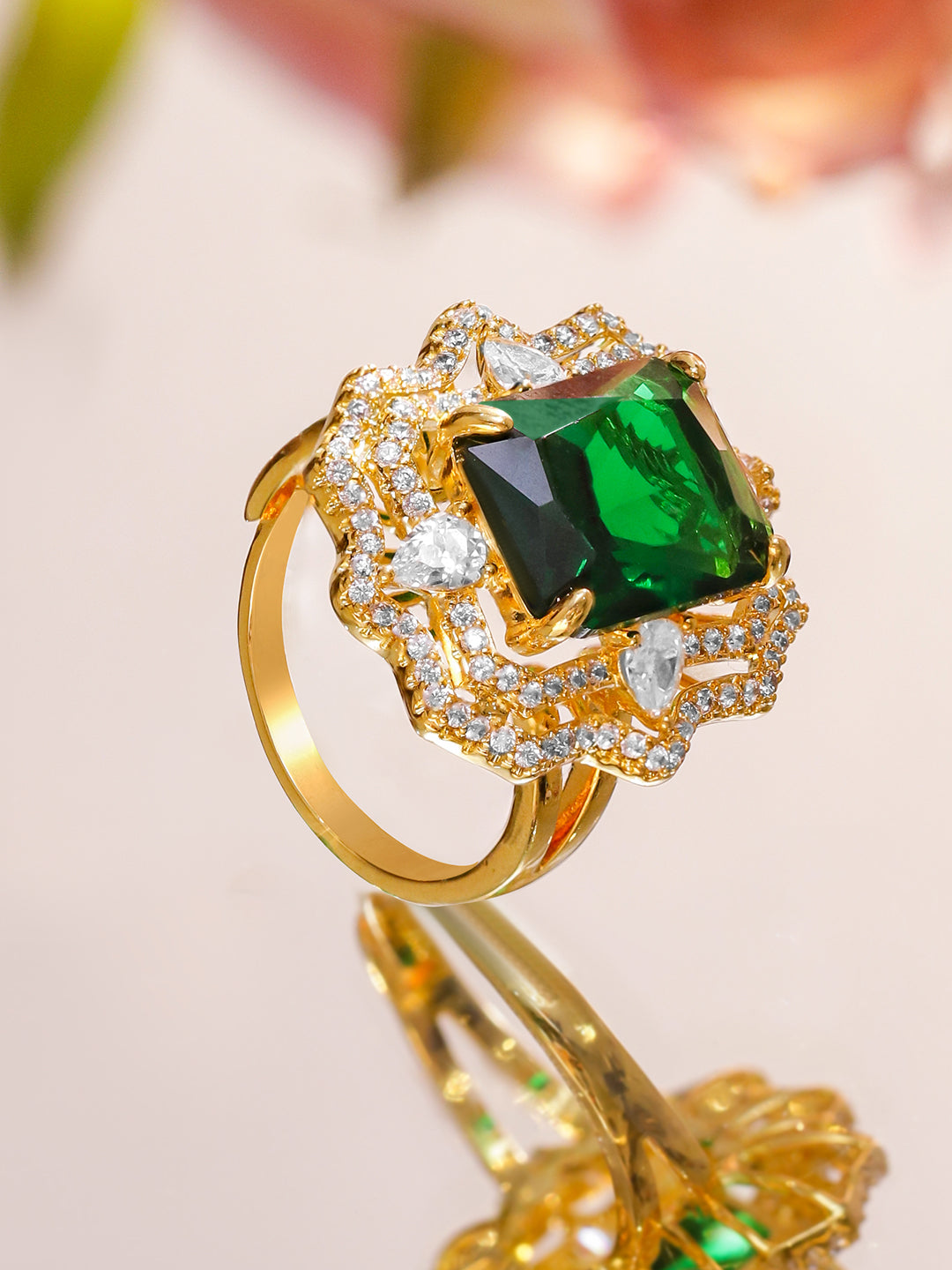 Green Studded American Diamond Zirconia Statement Ring フリーサイズ