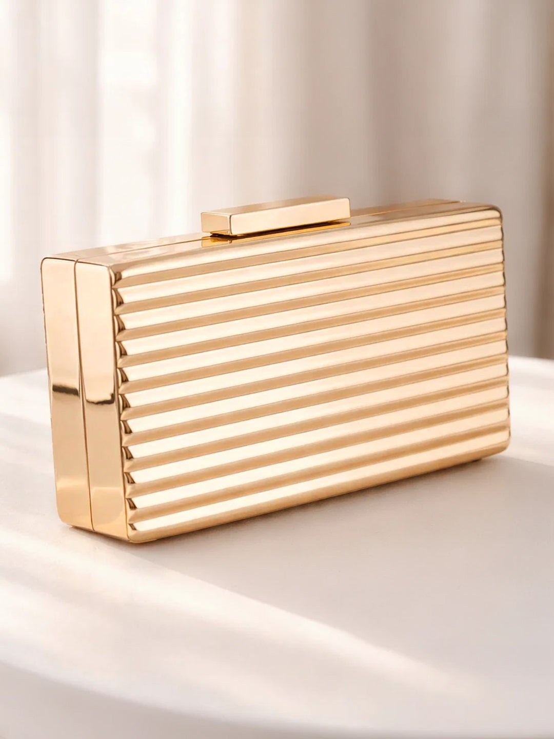 Golden Ribbed Luxe Evening Box Clutch フリーサイズ