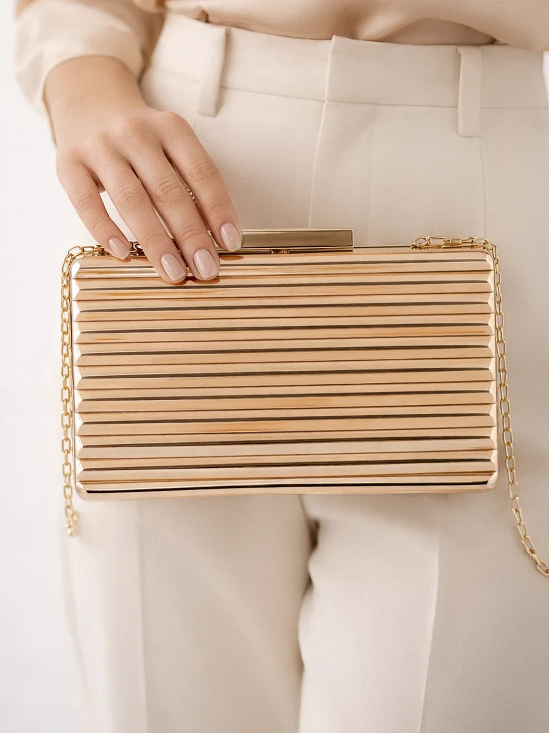 Golden Ribbed Luxe Evening Box Clutch フリーサイズ