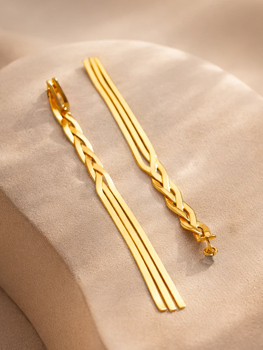 【Rubans】 Demi Fine Gold-Plated Triple Line Braided Tassel Drop Earrings｜デミファイン ゴールドメッキ トリプルライン 編み込み タッセル ドロップピアス