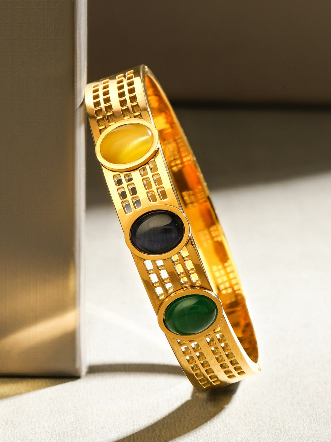 Vivid Aura Multicolour Kada Gold