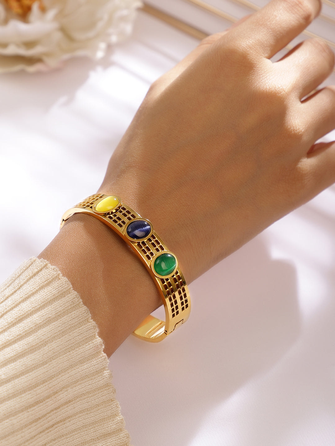 Vivid Aura Multicolour Kada Gold