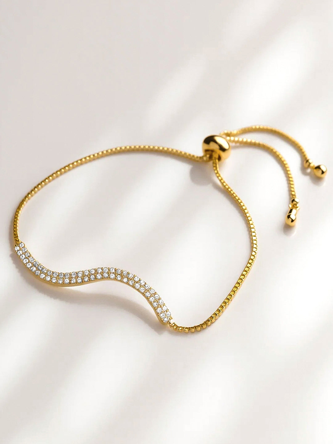 White Crystal Studded Bracelet フリーサイズ