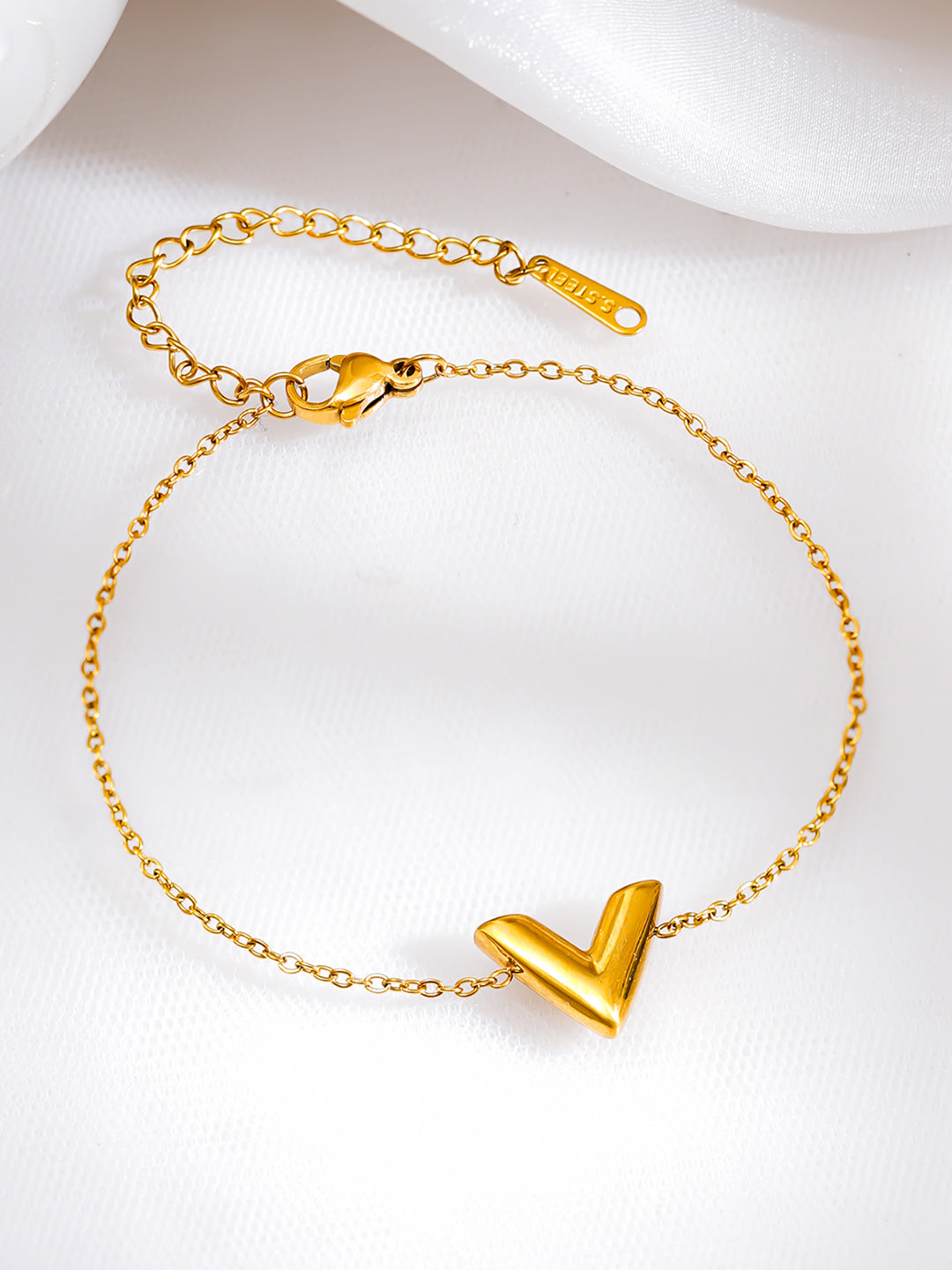 Demi Fine 18K Gold Plated Stainless steel Chevron V Shape Link Chain Bracelet Length - 8 cm