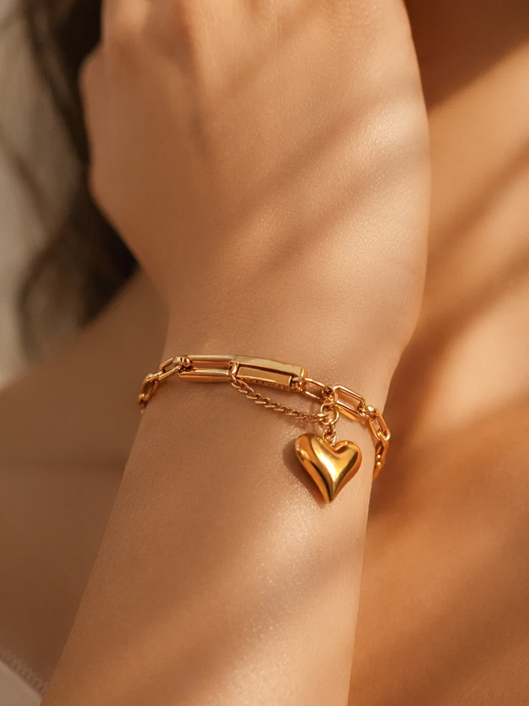 Demi Fine 18K Gold Plated Stainless steel Heart Charm Link Chain Bracelet Length - 16 cm
