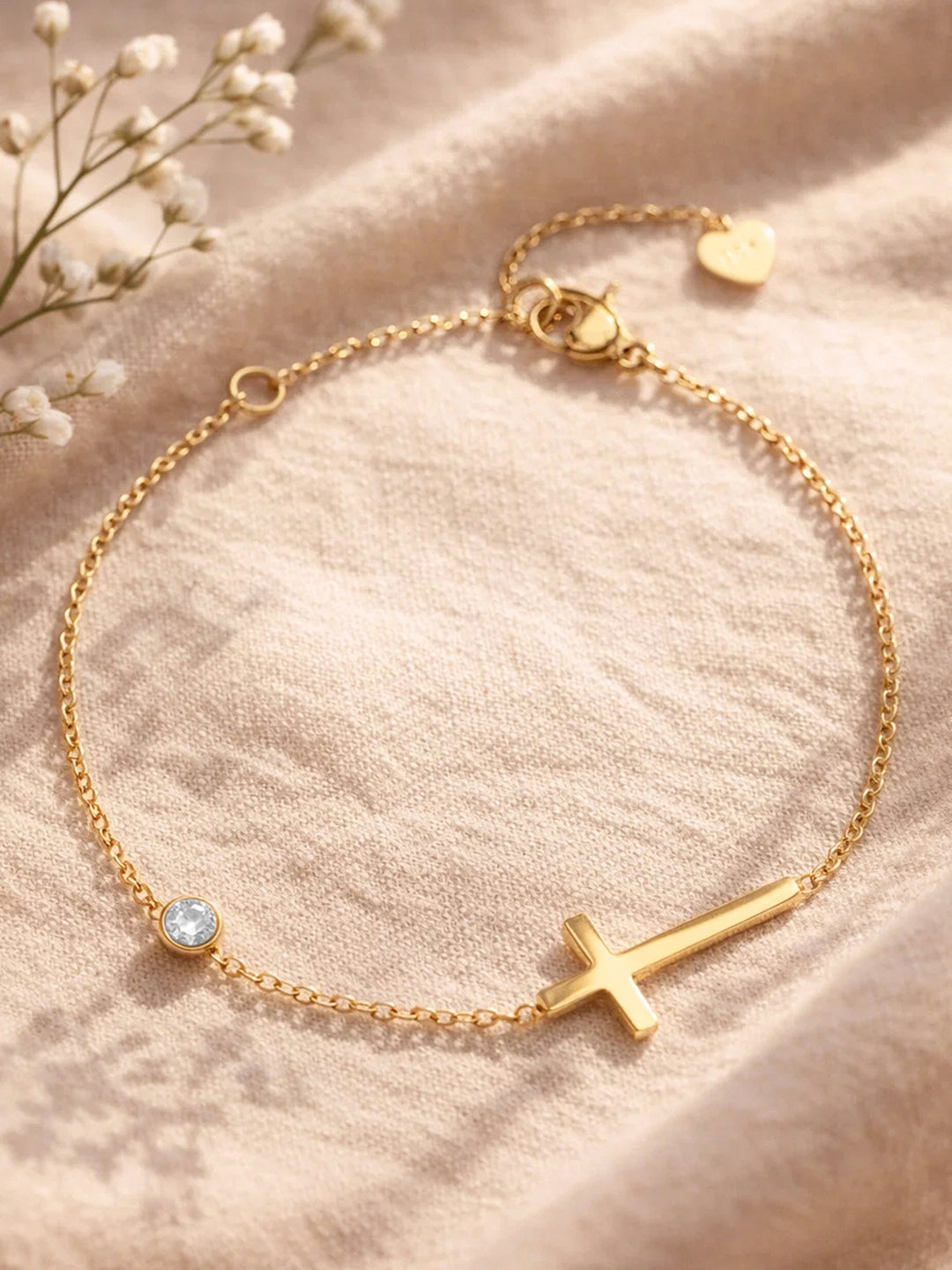 Demi Fine 18K Gold Plated Stainless steel Cross Bar Chain Bracelet Length - 18 cm