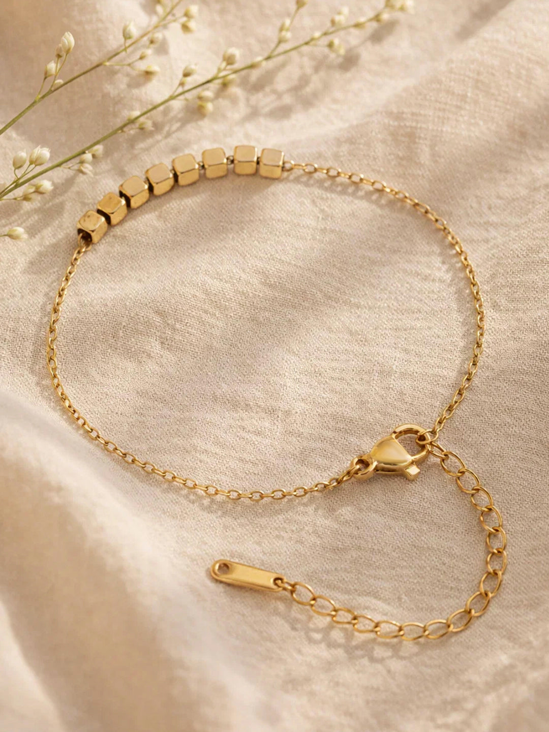 Demi Fine 18K Gold Plated Stainless steel Disc Charm Chain Bracelet Length - 15.5 cm