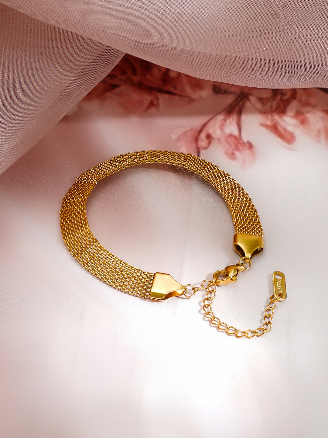 Demi Fine 18K Gold Plated Stainless steel Mesh Chain Bracelet Length - 8.5 cm