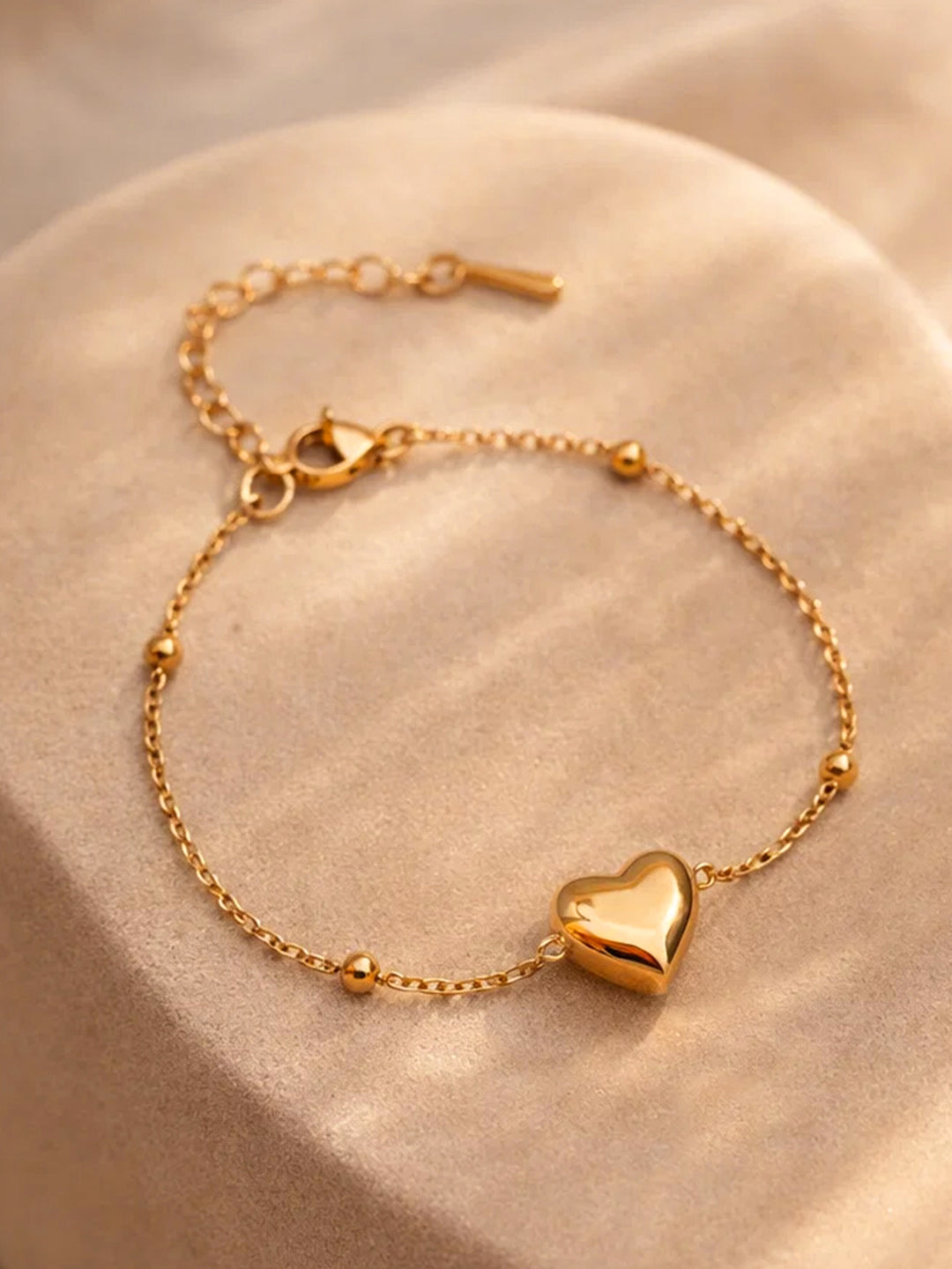 Demi Fine 18K Gold Plated Stainless steel Minimal Heart Chain Bracelet Length - 15.5 cm