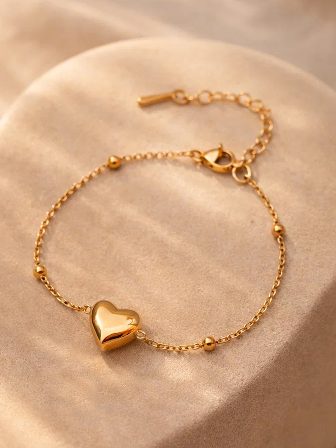 Demi Fine 18K Gold Plated Stainless steel Minimal Heart Chain Bracelet Length - 15.5 cm
