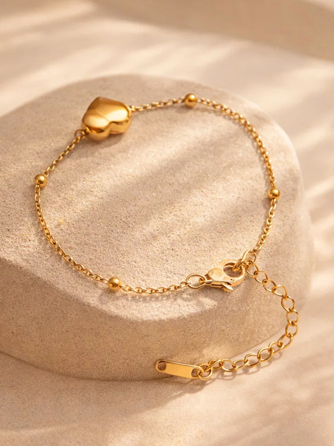 Demi Fine 18K Gold Plated Stainless steel Minimal Heart Chain Bracelet Length - 15.5 cm