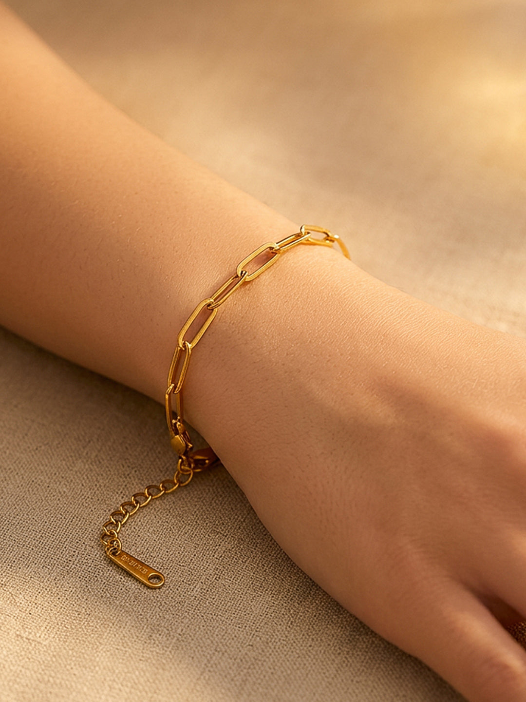 Demi Fine 18K Gold Plated Stainless steel Paperclip Link Chain Bracelet Length - 15.5 cm